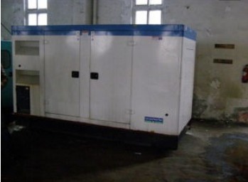 昌吉康明斯150kw大型柴油二手发电机组 昌吉康明斯150kw大型柴油二手发电机组